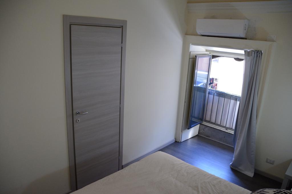 Catania Etnea Bed And Breakfast Chambre photo